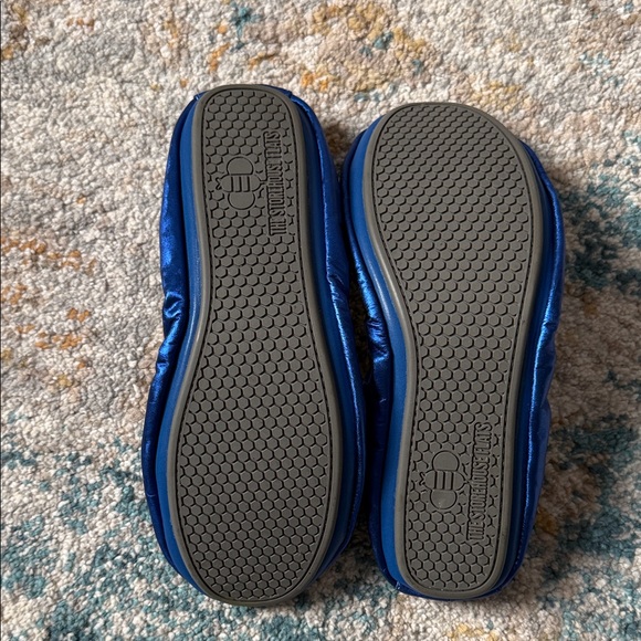 Shiny Blue Ballet Flats - Picture 2 of 4